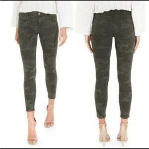 Social Standard by Sanctuary Green Camo High Rise Skinny Jeans Size 10